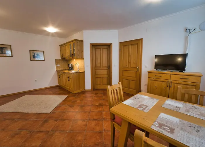 公寓 Pinus Alpinia 波希基斯卡贝拉